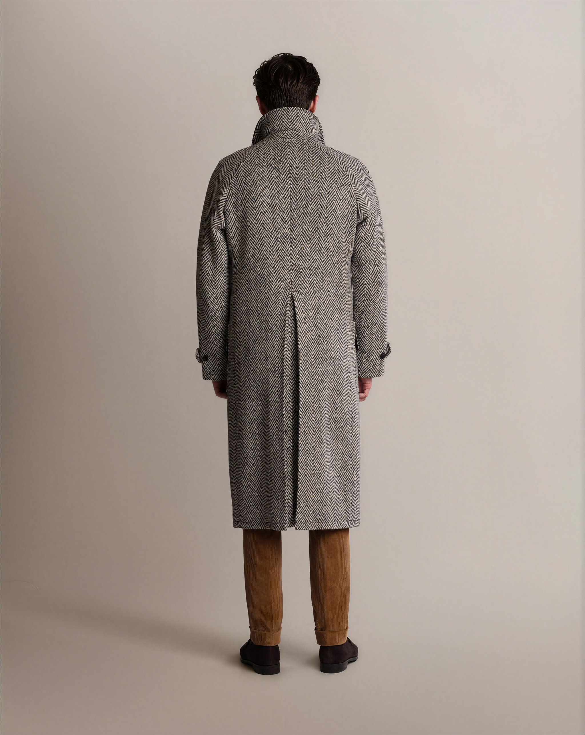 Raglan Tweed Coat Black - Coats - Cavour