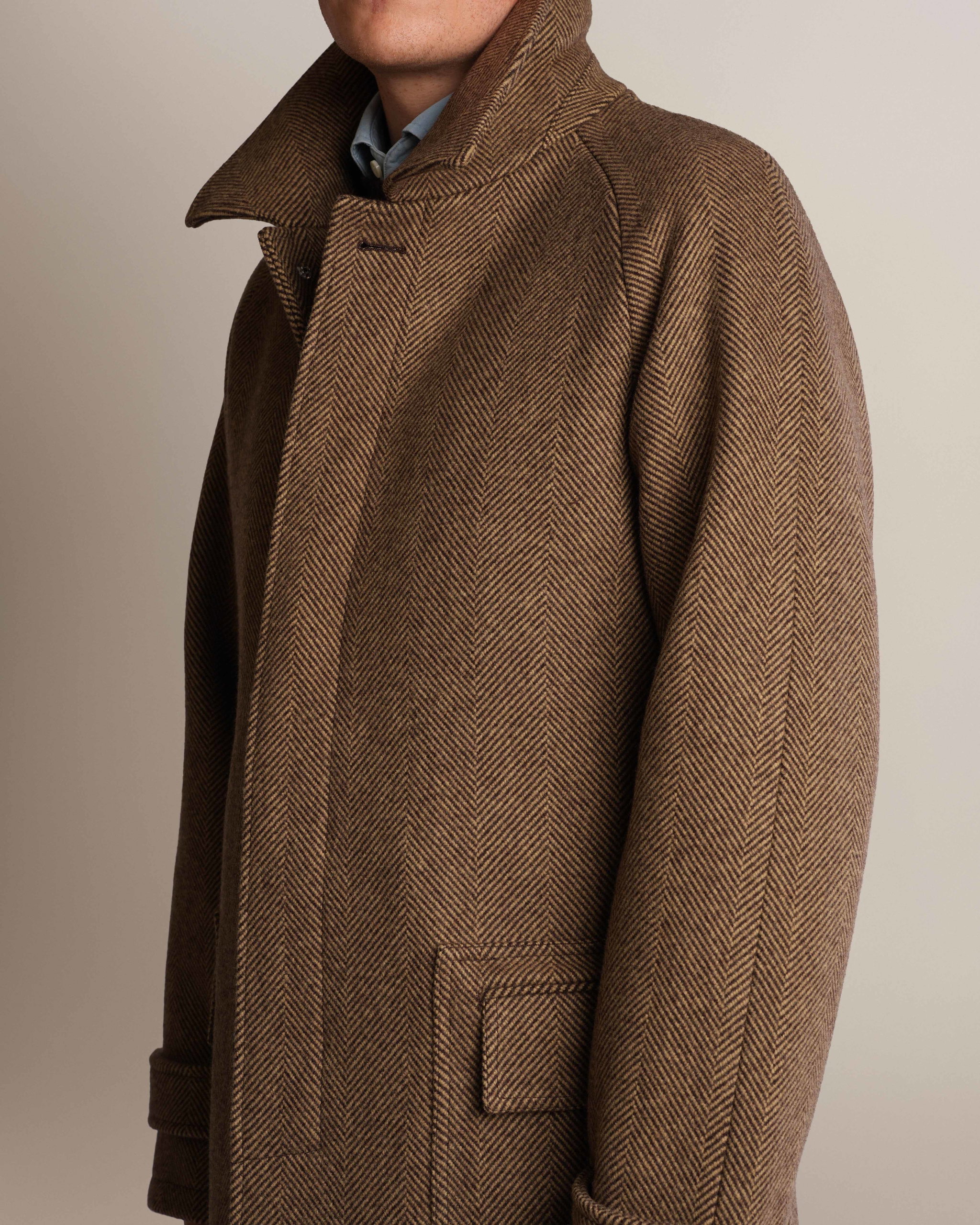 FOX Raglan Coat Brown - Coats - Cavour