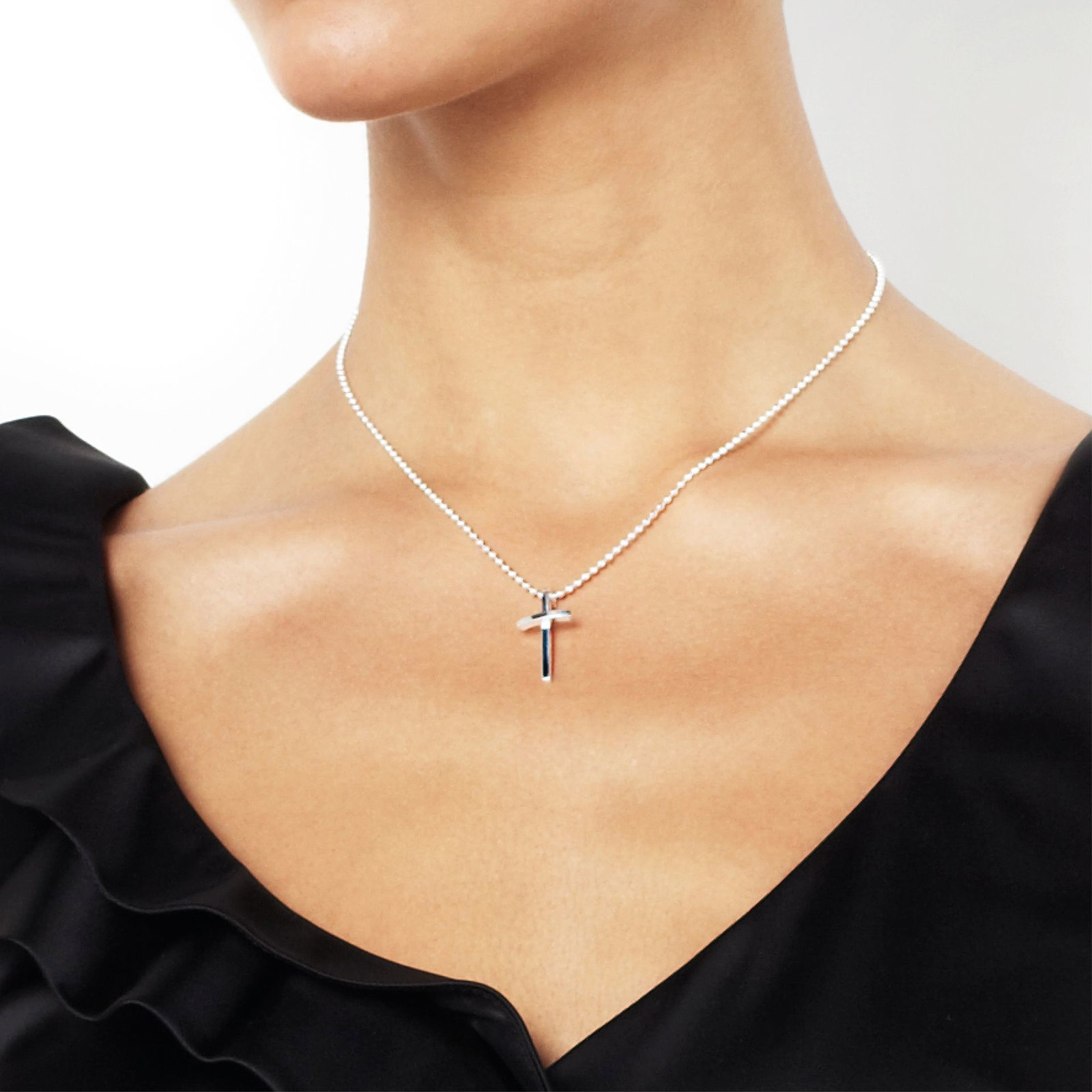 Little Thin Cross Pendant bild 2