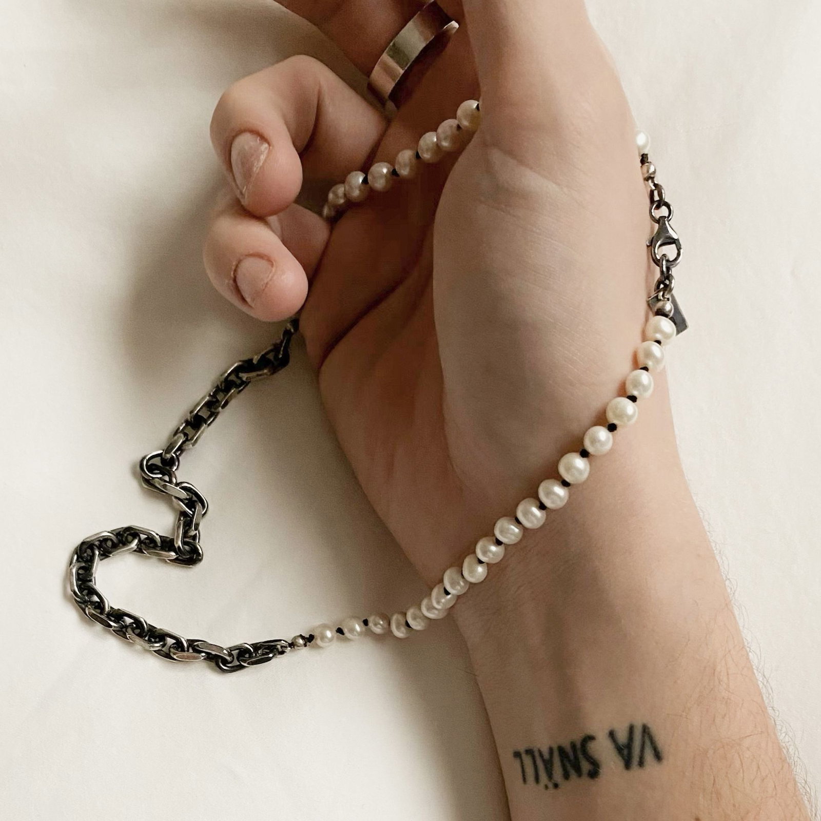 Punk & Pearls Necklace bild 3