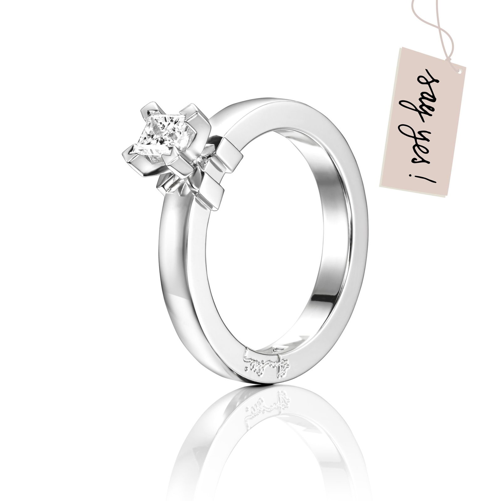 Efva Attling Dolce Vita Princess Ring 0.30 ct 17.50 - HYRA RING: SILVER