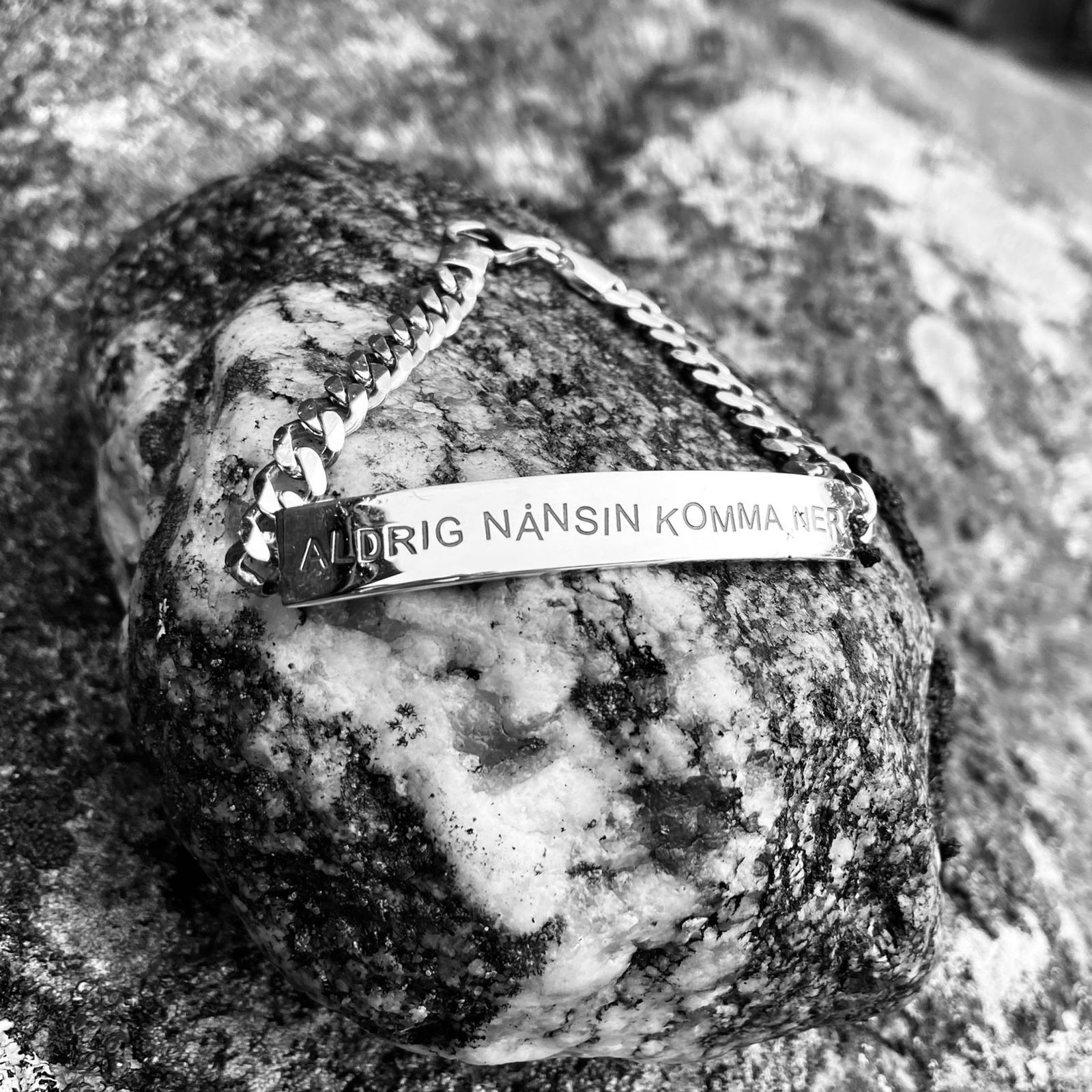 Aldrig Nånsin Bracelet