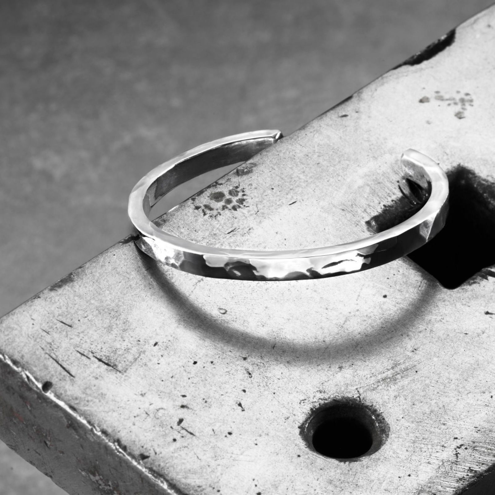 Efva Attling HMMRD L Cuff M - SILVER