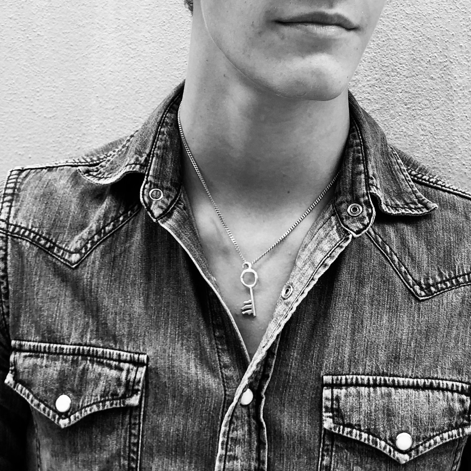 Hell Key Pendant bild 2