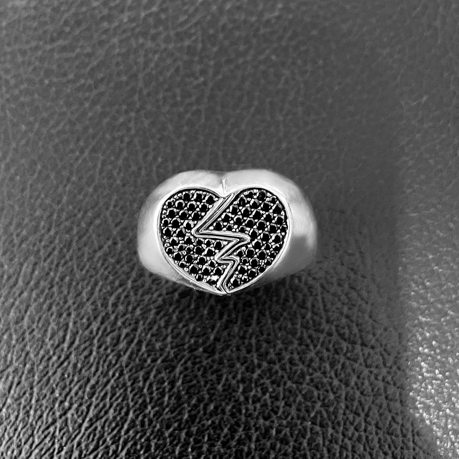 Efva Attling Heartbreaker & Black Stars Ring. 19.00 - SILVER