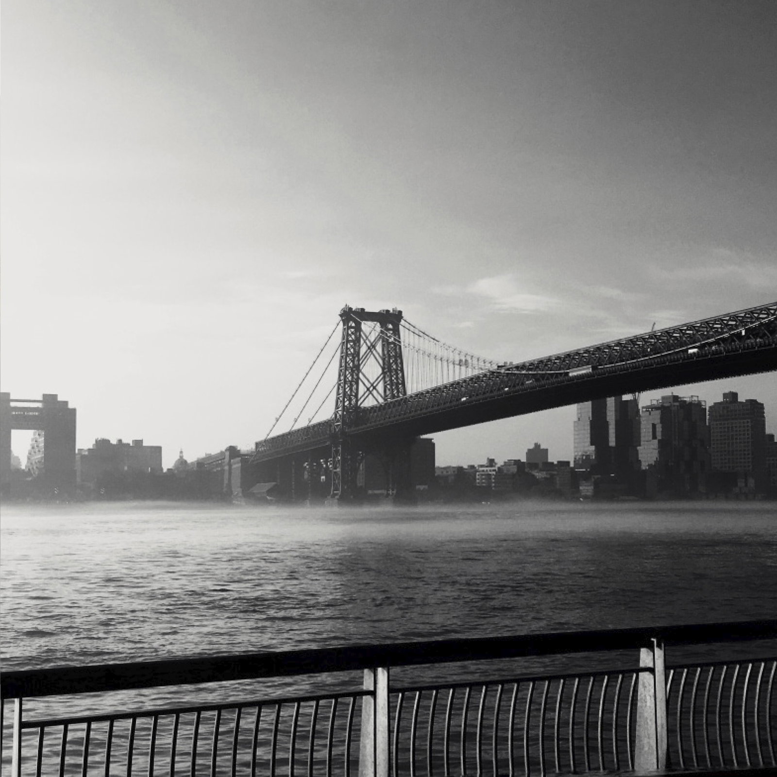 Efva Attling Williamsburg Bridge Morning Light. 40 X 30 CM - ÖVRIGT