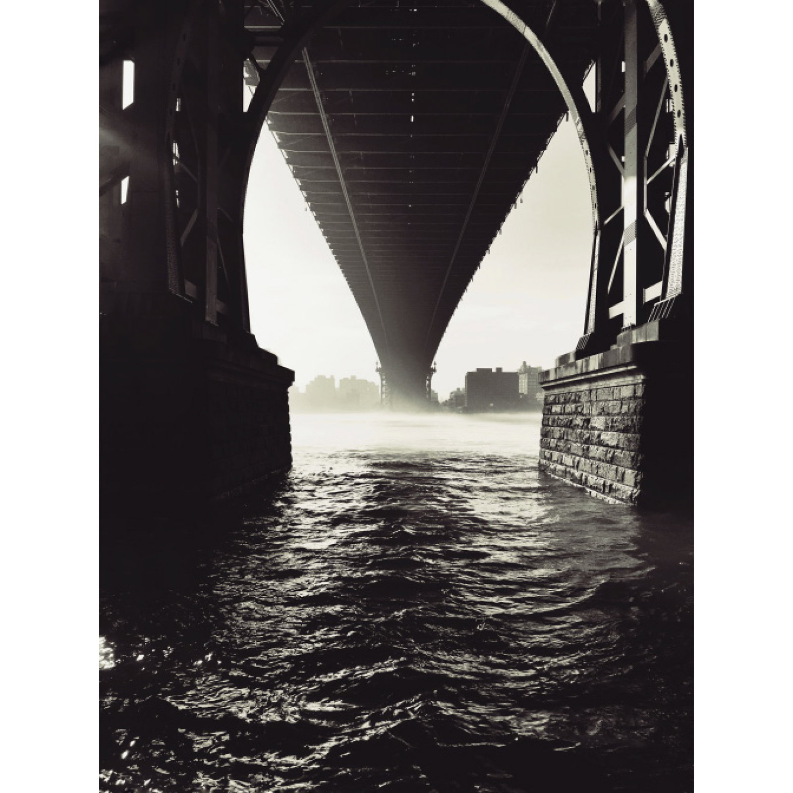 Efva Attling Williamsburg Bridge Butterfly. 30 X 40 CM - ÖVRIGT