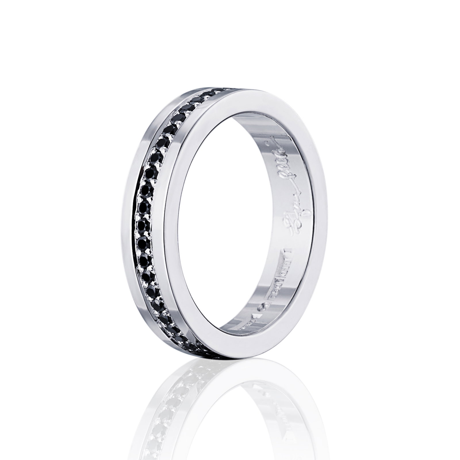 Efva Attling 4½ & Black Stars Ring 15.00 - PLATINA
