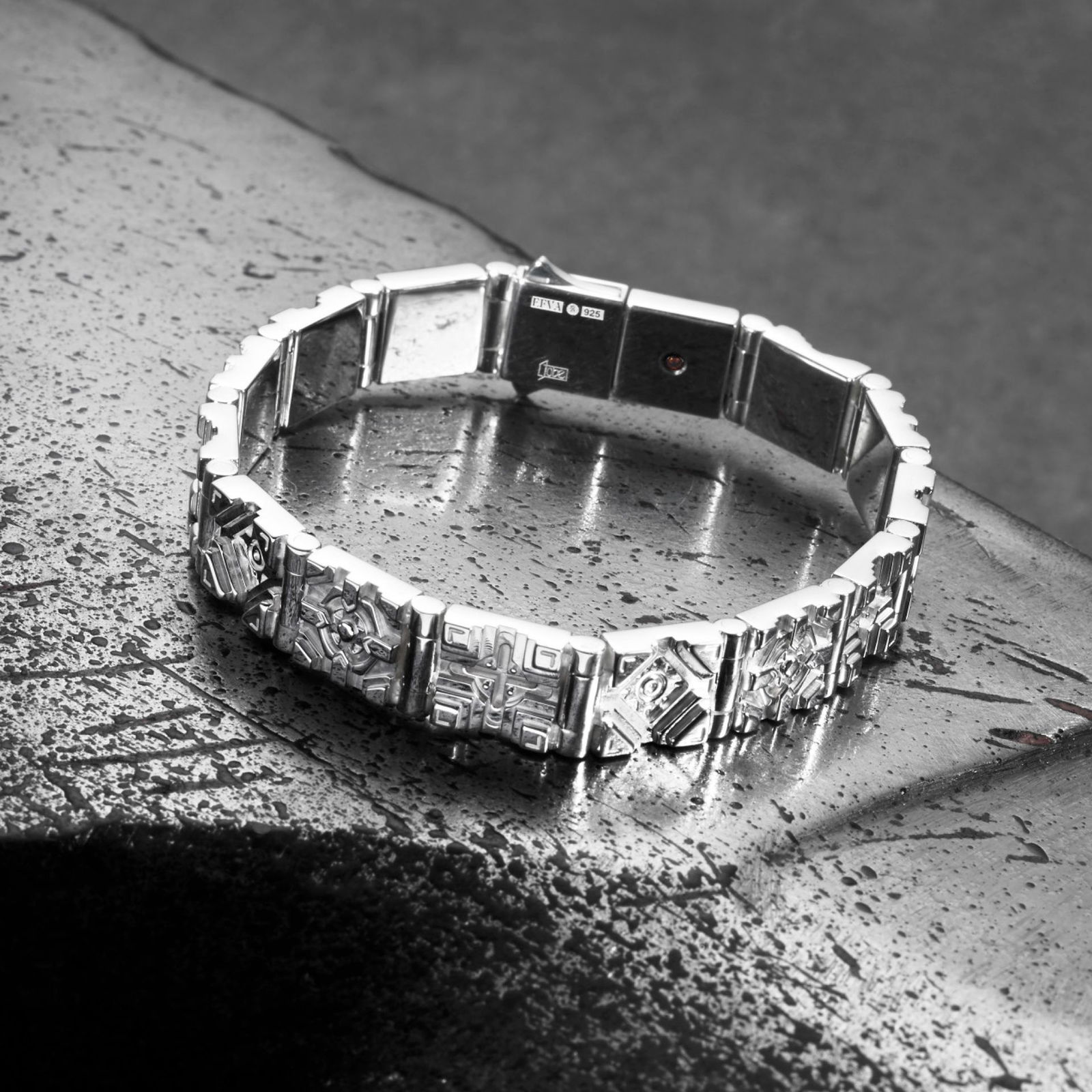 Efva Attling Arc Bracelet 20 - SILVER